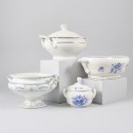 505954 Tureens